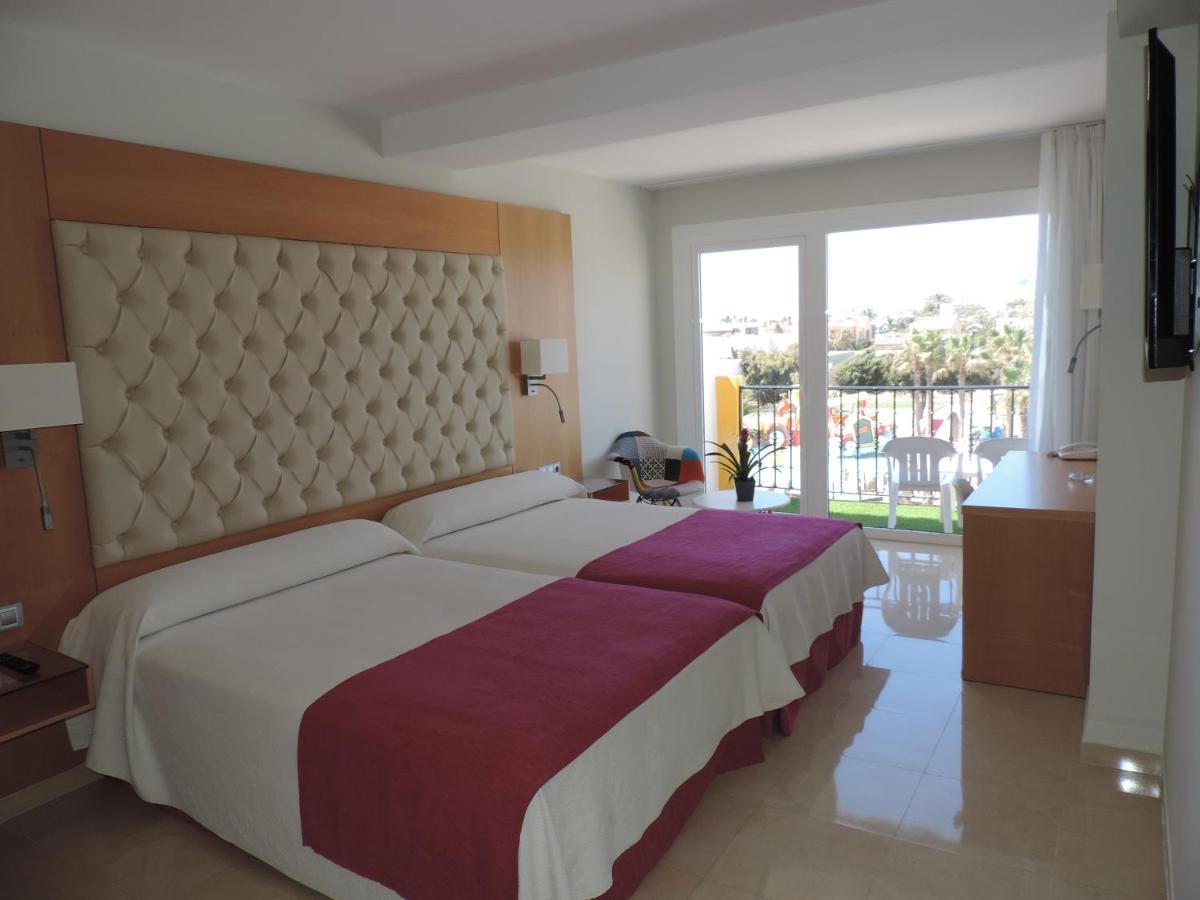Mediterraneo Bay Hotel & Resort Roquetas de Mar Esterno foto