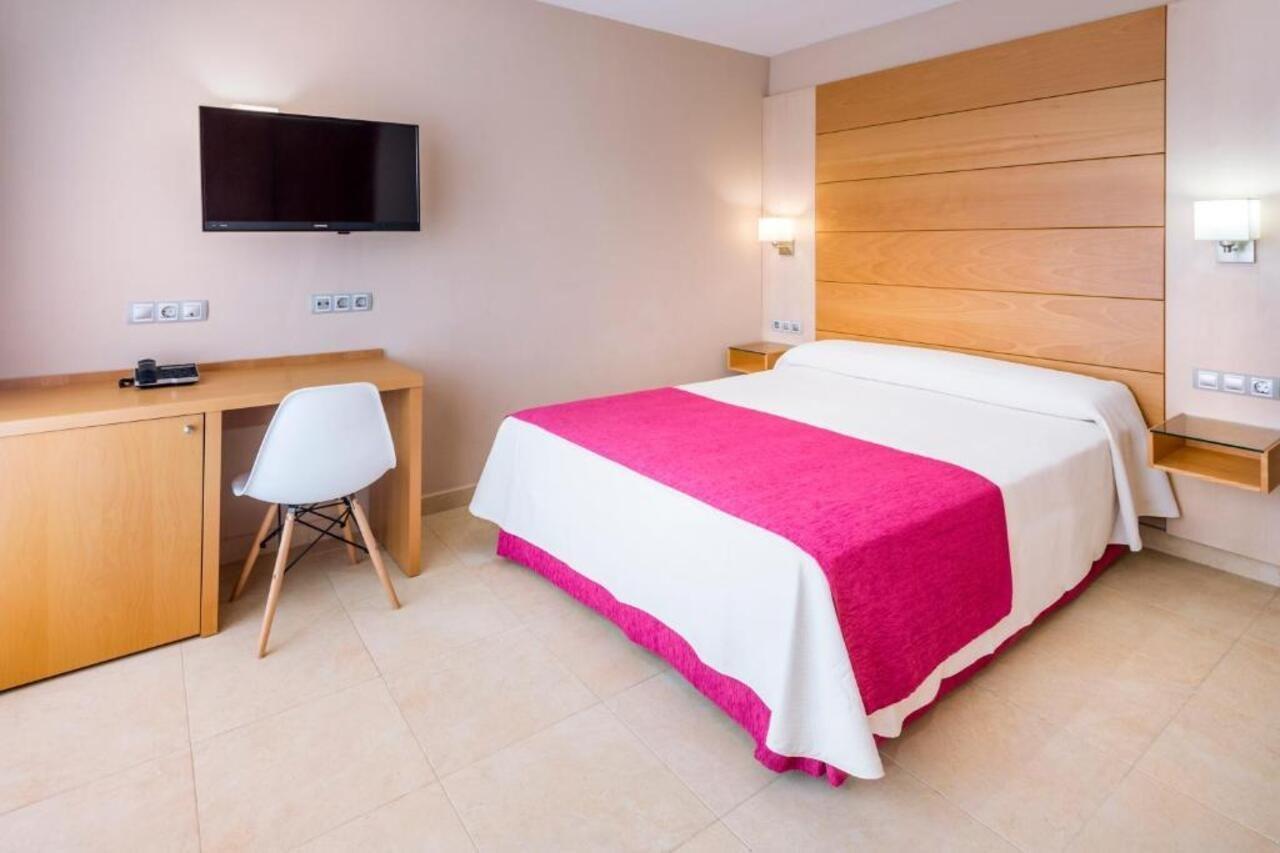 Mediterraneo Bay Hotel & Resort Roquetas de Mar Esterno foto